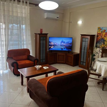 City Central Apartment 2 Tiranë Luaran gambar