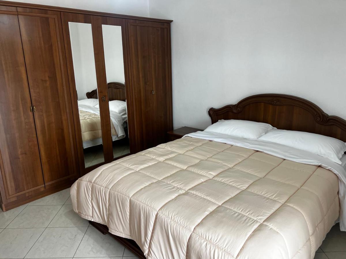 City Central Apartment 2 Tiranë Luaran gambar