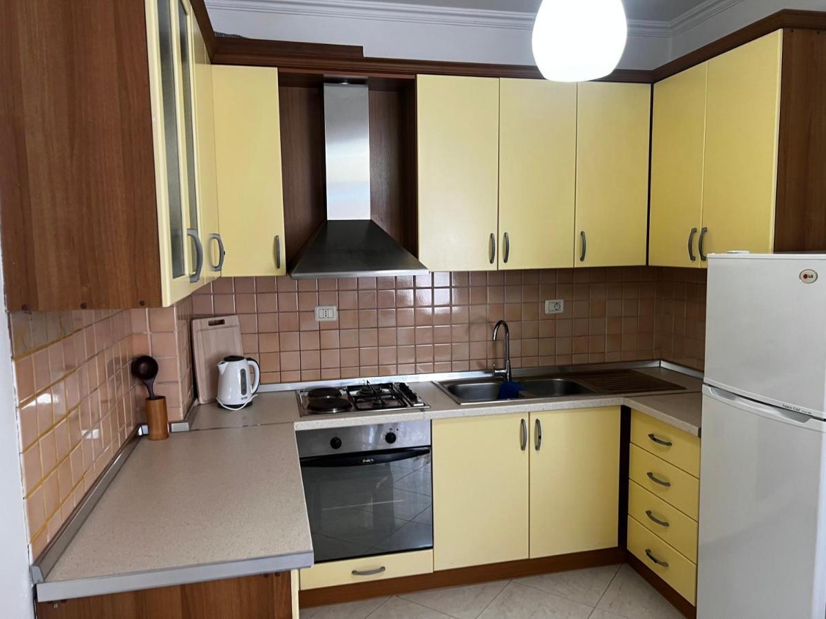 City Central Apartment 2 Tiranë Luaran gambar